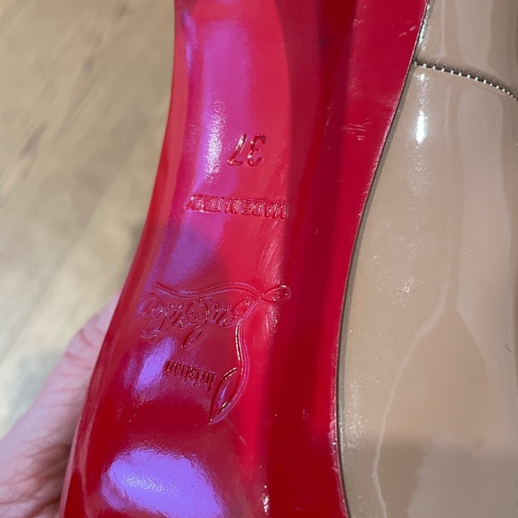 Christian Louboutin Nude So Kate Leather Pumps - Picture 5 of 5